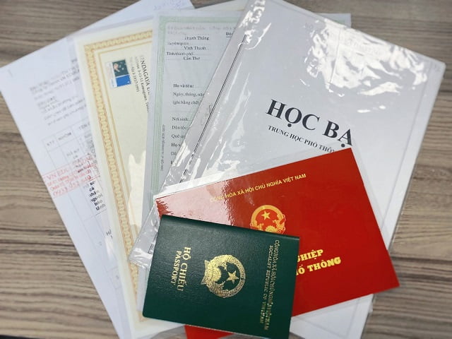 dich-thuat-cong-chung-ho-so-du-hoc-1
